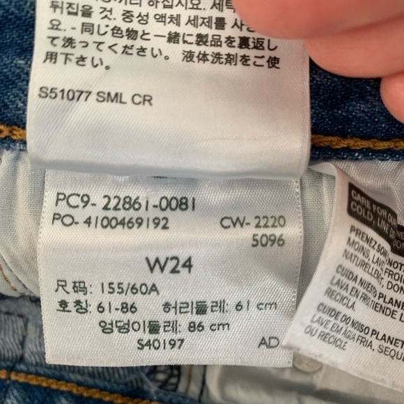 Levi’s Wedgie Icon Jeans in Athens Hera 24 - Picture 12 of 12